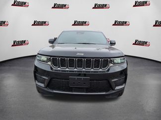 Used 2025 Jeep Grand Cherokee Laredo w/ Luxury Tech Group I AWD/4WD video 2