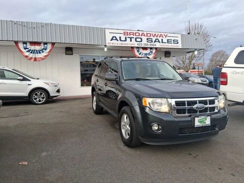 Used 2009 Ford Escape XLT image 3