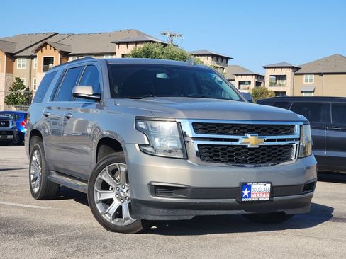 Used 2018 Chevrolet Tahoe LS RWD image 1