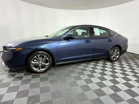 Used 2024 Honda Accord EX image 18