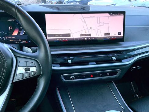 Certified 2024 BMW X5 xDrive40i w/ Premium Package image 7