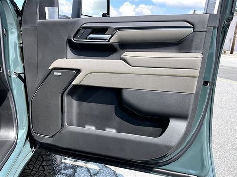 New 2026 Chevrolet Silverado 2500 ZR2 w/ LPO, Dark Essentials Package AWD/4WD image 29