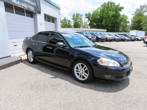 Used 2011 Chevrolet Impala LTZ FWD image 4