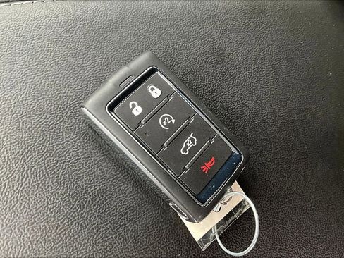 New 2026 Jeep Grand Cherokee L Limited RWD image 32