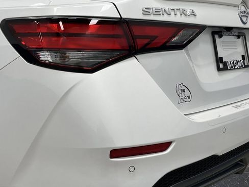 Certified 2023 Nissan Sentra SR w/ SR Premium Package image 31