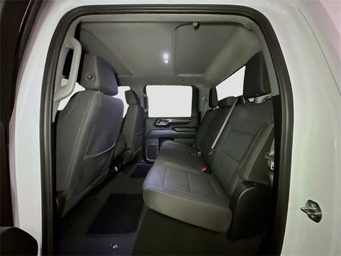 Used 2024 Chevrolet Silverado 2500 LT image 19