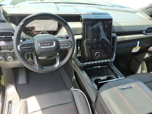 New 2026 GMC Yukon AT4 Ultimate AWD/4WD image 17