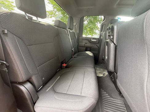 Used 2021 Chevrolet Silverado 2500 Custom w/ Custom Value Package AWD/4WD image 26