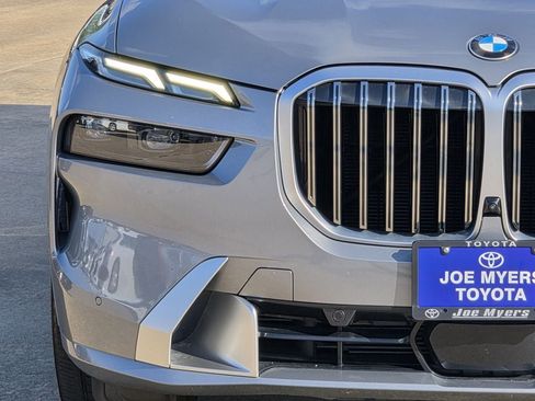 Used 2026 BMW X7 xDrive40i AWD/4WD image 5