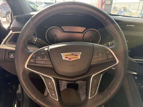 Used 2023 Cadillac XT5 Luxury image 12