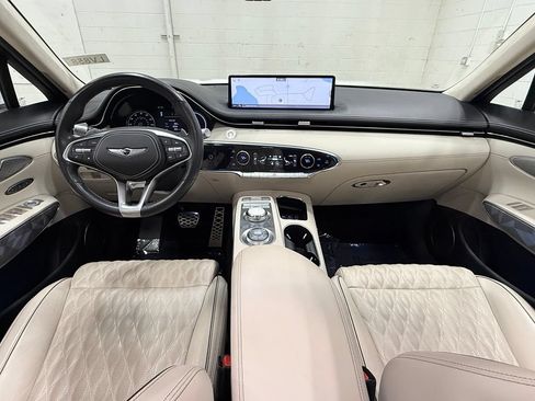 Used 2023 Genesis GV70 3.5T Sport w/ Sport Advanced Package AWD/4WD image 45