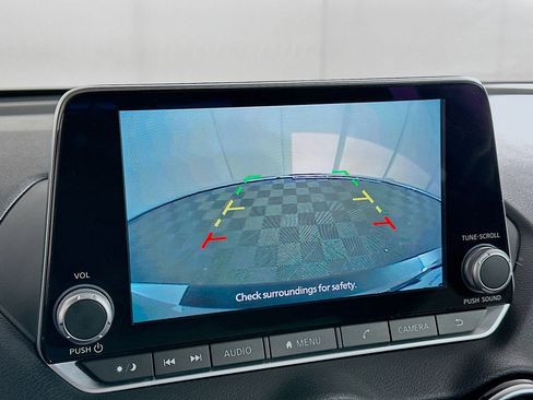 Used 2023 Nissan Sentra SV image 22