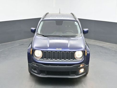 Used 2017 Jeep Renegade Latitude w/ Popular Equipment Group FWD image 14