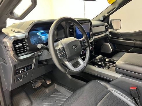 Used 2025 Ford F150 Lariat w/ Equipment Group 502A High AWD/4WD image 16