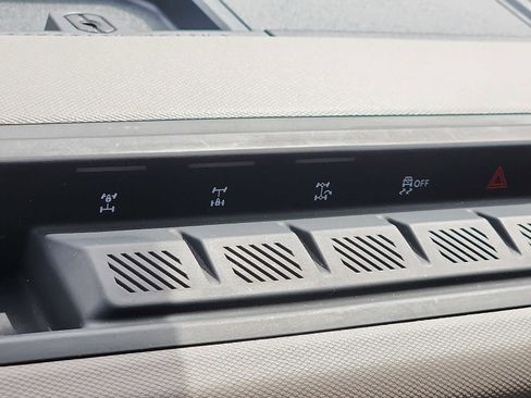 Used 2022 Ford Bronco Big Bend w/ Sasquatch Package image 26