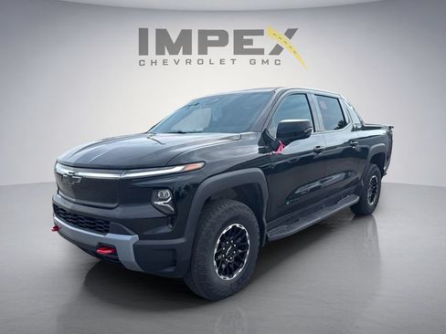 Used 2026 Chevrolet Silverado EV Trail Boss AWD/4WD image 1