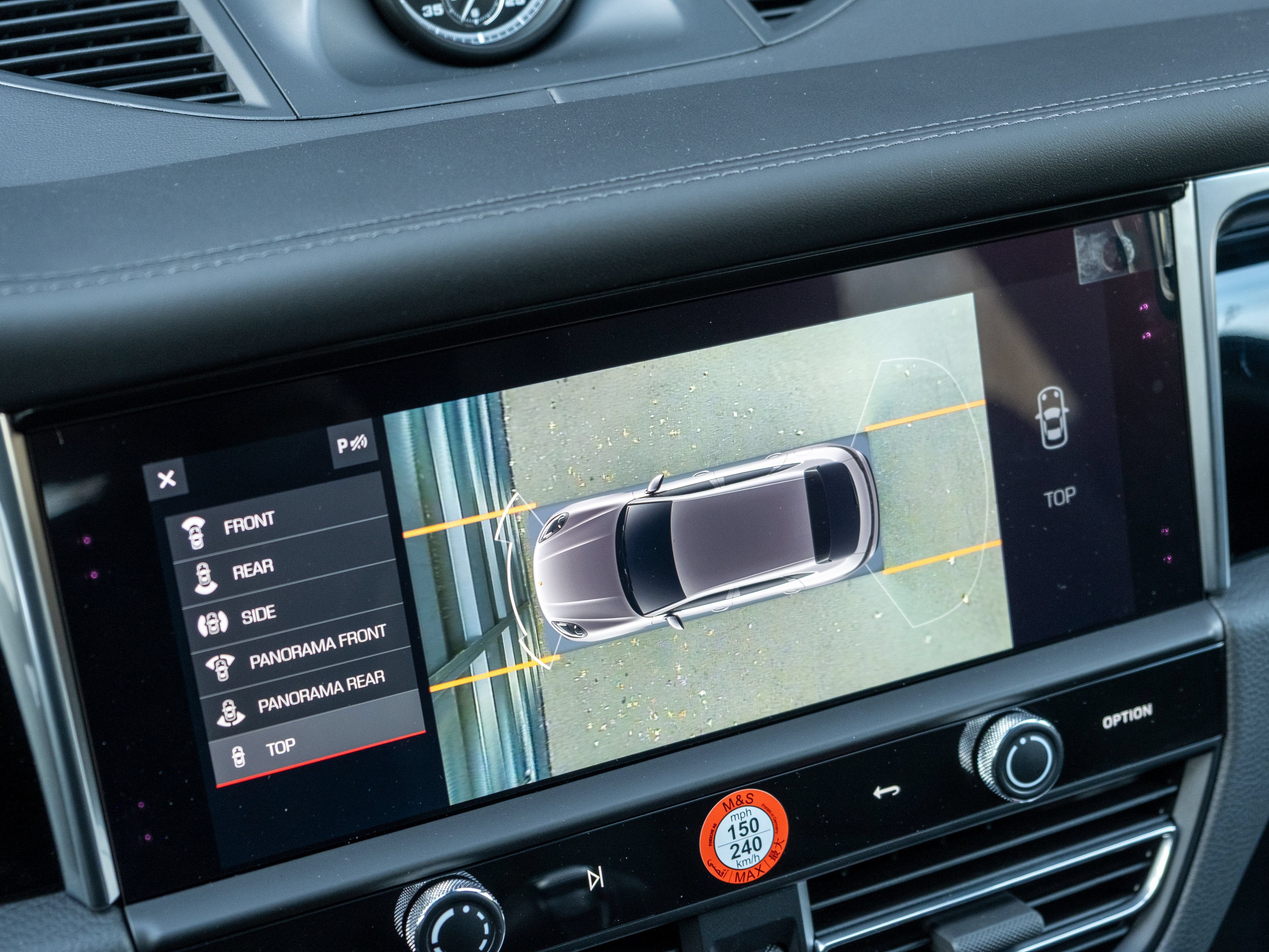 Certified 2026 Porsche Macan Turbo AWD/4WD image 34