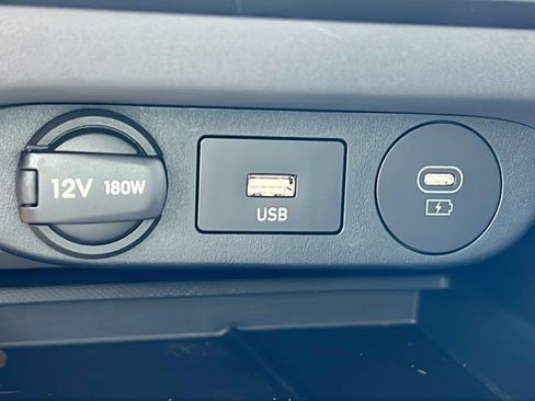 Certified 2025 Hyundai Elantra Sport FWD image 16