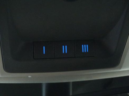 Certified 2017 RAM 1500 Laramie w/ Convenience Group image 38