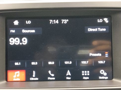 Used 2018 Ford Explorer XLT w/ Equipment Group 201A FWD image 25