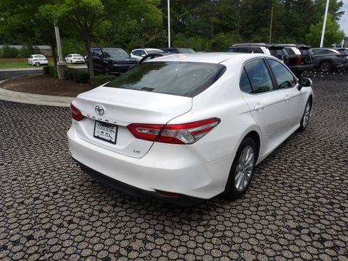 Used 2020 Toyota Camry LE FWD image 6