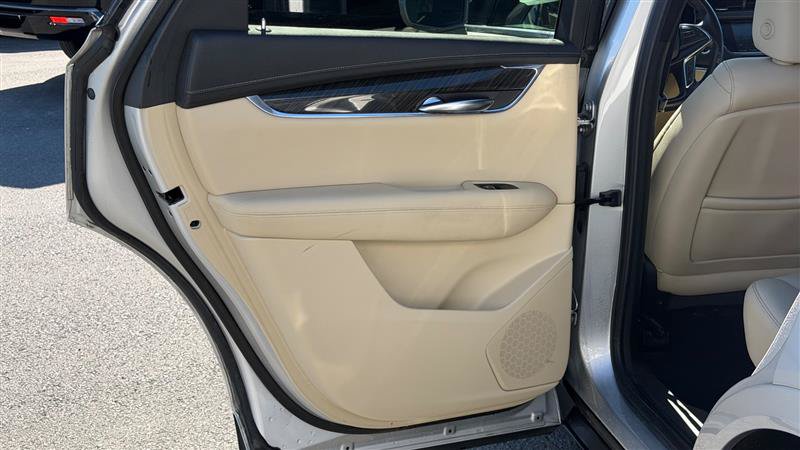 Used 2019 Cadillac XT5 FWD image 42