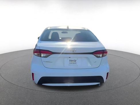 Used 2021 Toyota Corolla LE w/ Carpet Mat Package (TMS) image 12