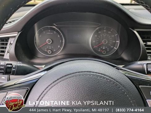Used 2019 Kia Cadenza Technology FWD image 18