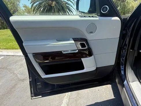 Used 2014 Land Rover Range Rover Supercharged AWD/4WD image 8