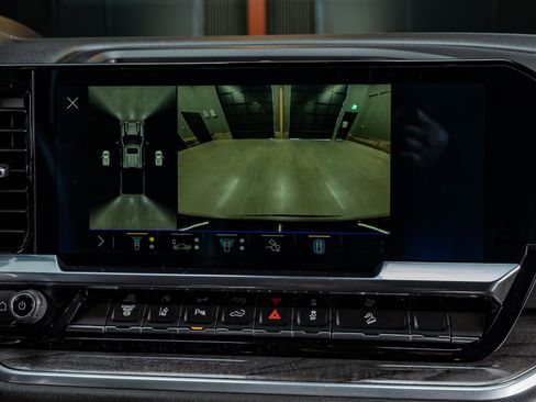 Used 2025 Chevrolet Silverado 2500 LTZ w/ LTZ Plus Package image 25