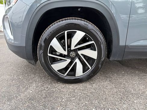 Used 2025 Volkswagen Atlas SE FWD image 46