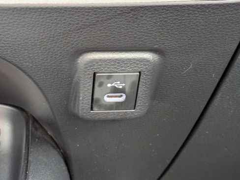 Used 2025 Toyota Corolla LE FWD image 21