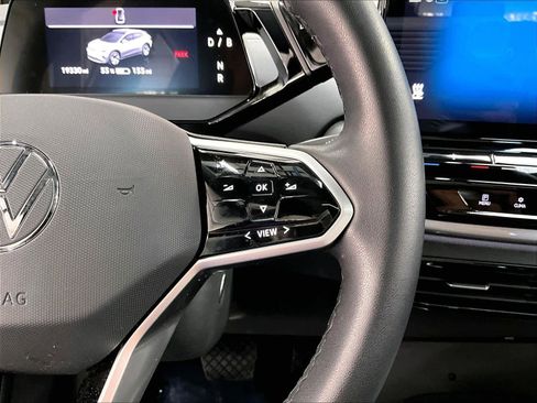 Used 2023 Volkswagen ID.4 Pro S image 22