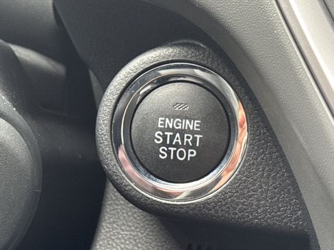 Certified 2025 Subaru Crosstrek 2.0i Premium image 17