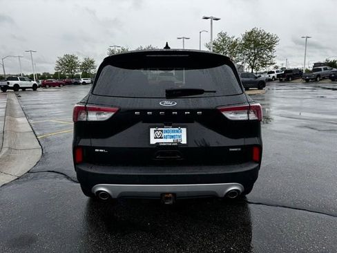 Used 2022 Ford Escape SEL w/ Class II Trailer Tow Package AWD/4WD image 6