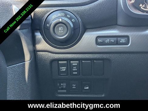 Used 2021 Nissan Titan PRO-4X w/ Pro-4x Convenience Package image 27