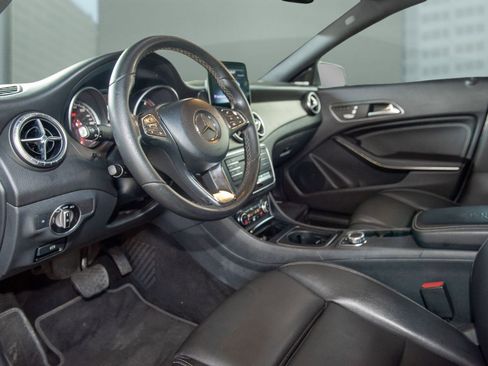 Used 2018 Mercedes-Benz CLA 250 4MATIC image 5