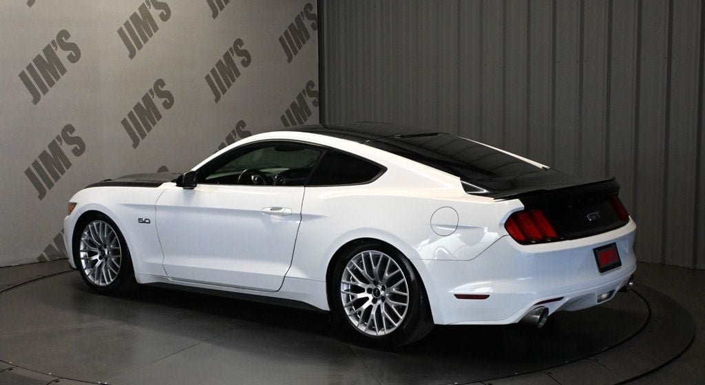 Used 2015 Ford Mustang GT RWD image 7
