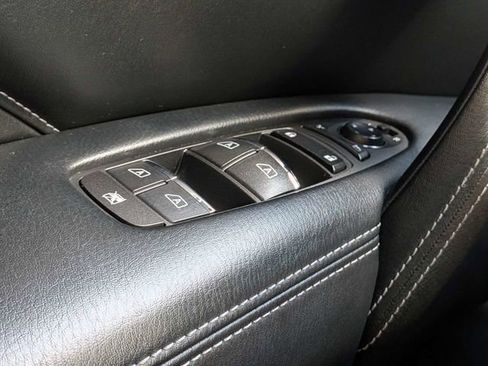 Used 2021 INFINITI QX80 Luxe image 29