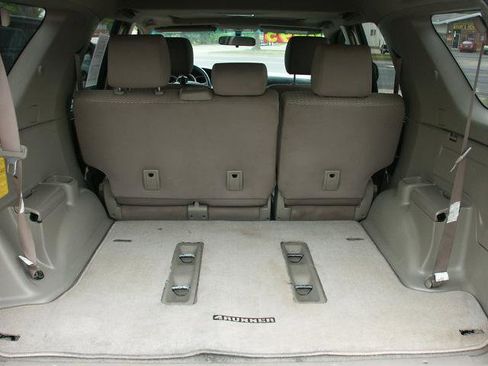 Used 2007 Toyota 4Runner SR5 AWD/4WD image 8