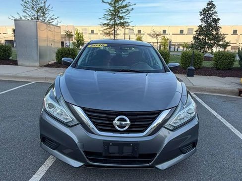 Used 2016 Nissan Altima 2.5 S w/ Power Driver Seat Package FWD image 1