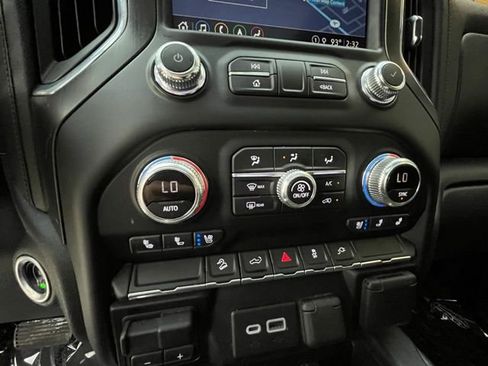Used 2021 GMC Sierra 1500 AT4 w/ AT4 Preferred Package AWD/4WD image 28