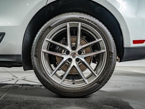 New 2026 Porsche Macan AWD/4WD image 14