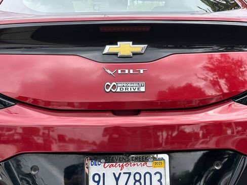 Used 2017 Chevrolet Volt Premier w/ Driver Confidence II Package image 46