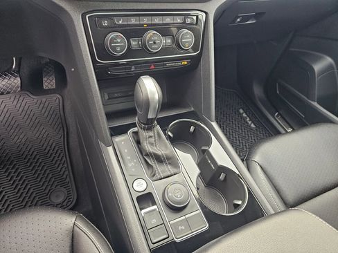 Used 2023 Volkswagen Atlas SEL image 22