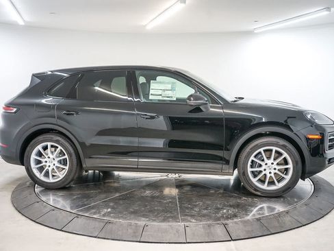 New 2026 Porsche Cayenne AWD/4WD image 8