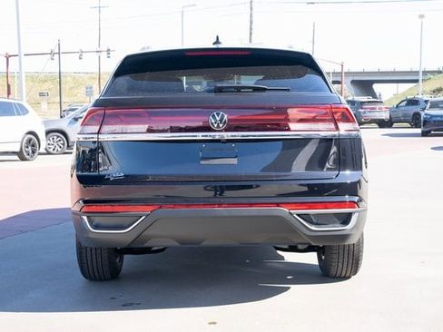 New 2026 Volkswagen Atlas Cross Sport SE image 5