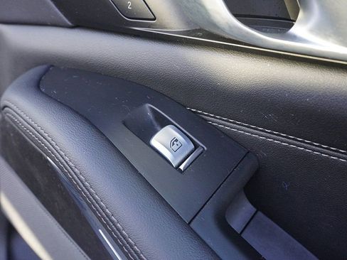 Used 2025 BMW X7 xDrive40i w/ Premium Package image 55