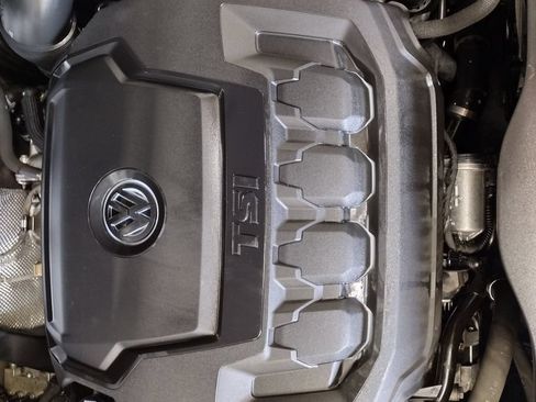 Used 2018 Volkswagen Tiguan SEL AWD/4WD image 7