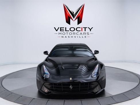 Used 2014 Ferrari F12 Berlinetta RWD image 11